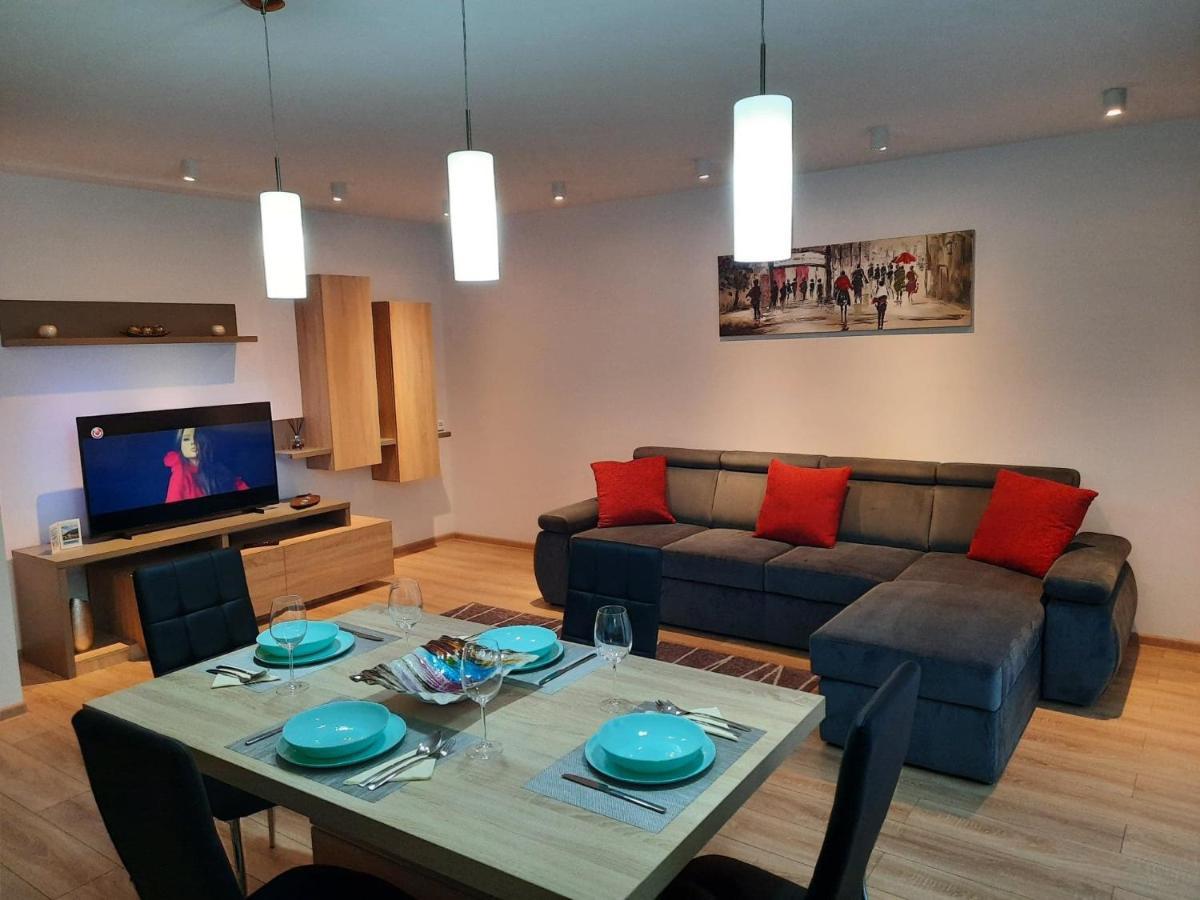 Sorin'S Comfortable Apartment บราชอฟ ภายนอก รูปภาพ